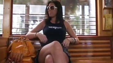 ينتهز ربيب الفرصة ليهز مواقع فيديو سكسي زوجة أبيه