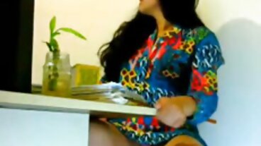 BangBros: موقع بث مباشر سكسي Burglar Gets Tit Slapped on PornHD مع بيلا رولاند