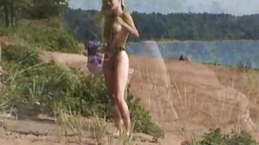 Victoria Gracen ركوب مواقع سكسيه عراقيه الدراجة والحصول على مارس الجنس