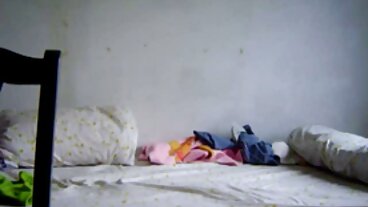 زوجة الأب يعالج حساسية مواقع سكس حيوانات مع النساء الطعام مع الهرة الضيقة