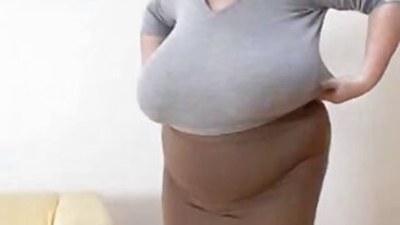 تظهر شقراء MILF Magnifique من جسم مواقع سكسي اباحي رائع في حمام السباحة